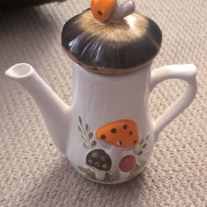 Ceramic Mushroom Coffee Pot - White and Orange